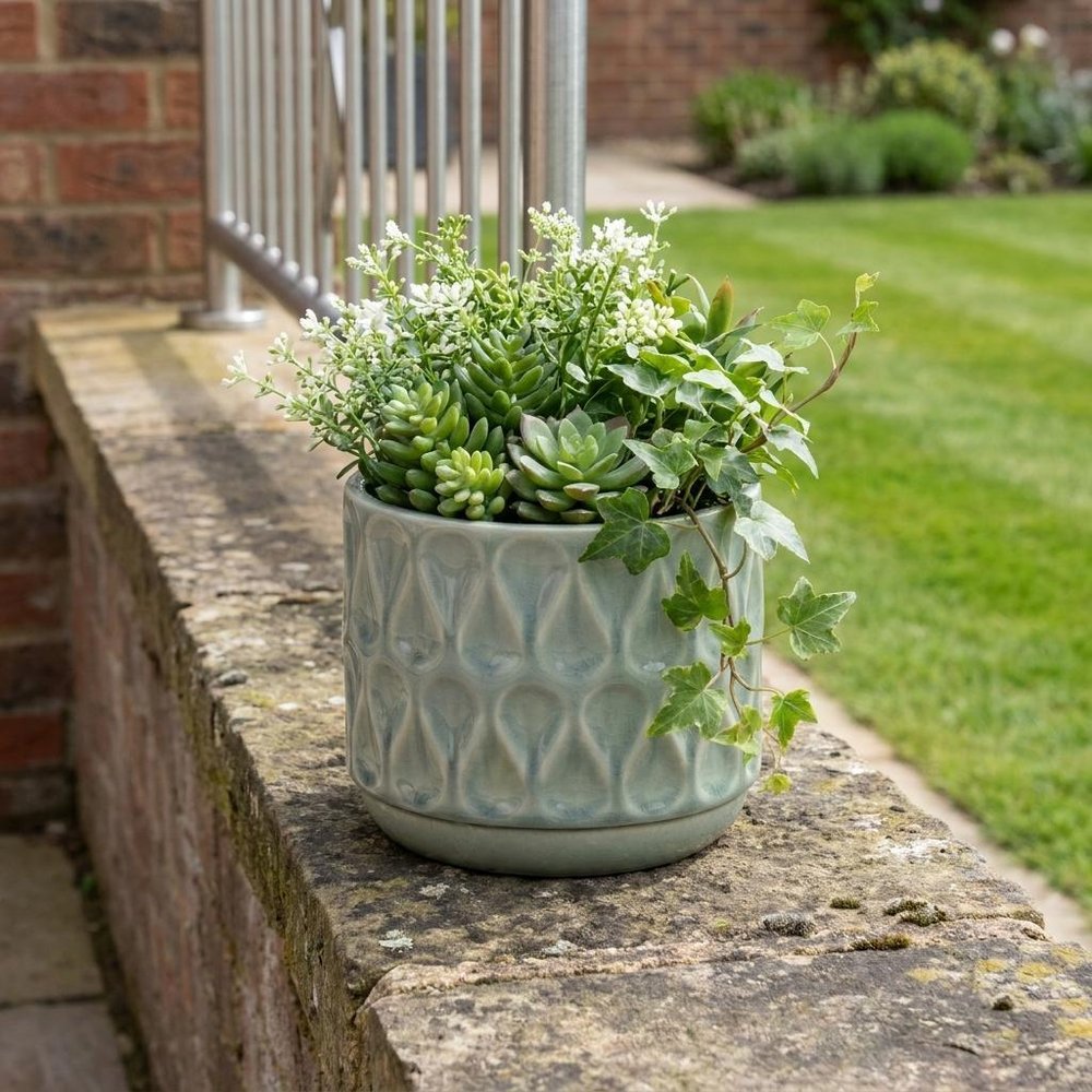 Green Geometric Ceramic Indoor Outdoor Round Pot Planter - 7-inch