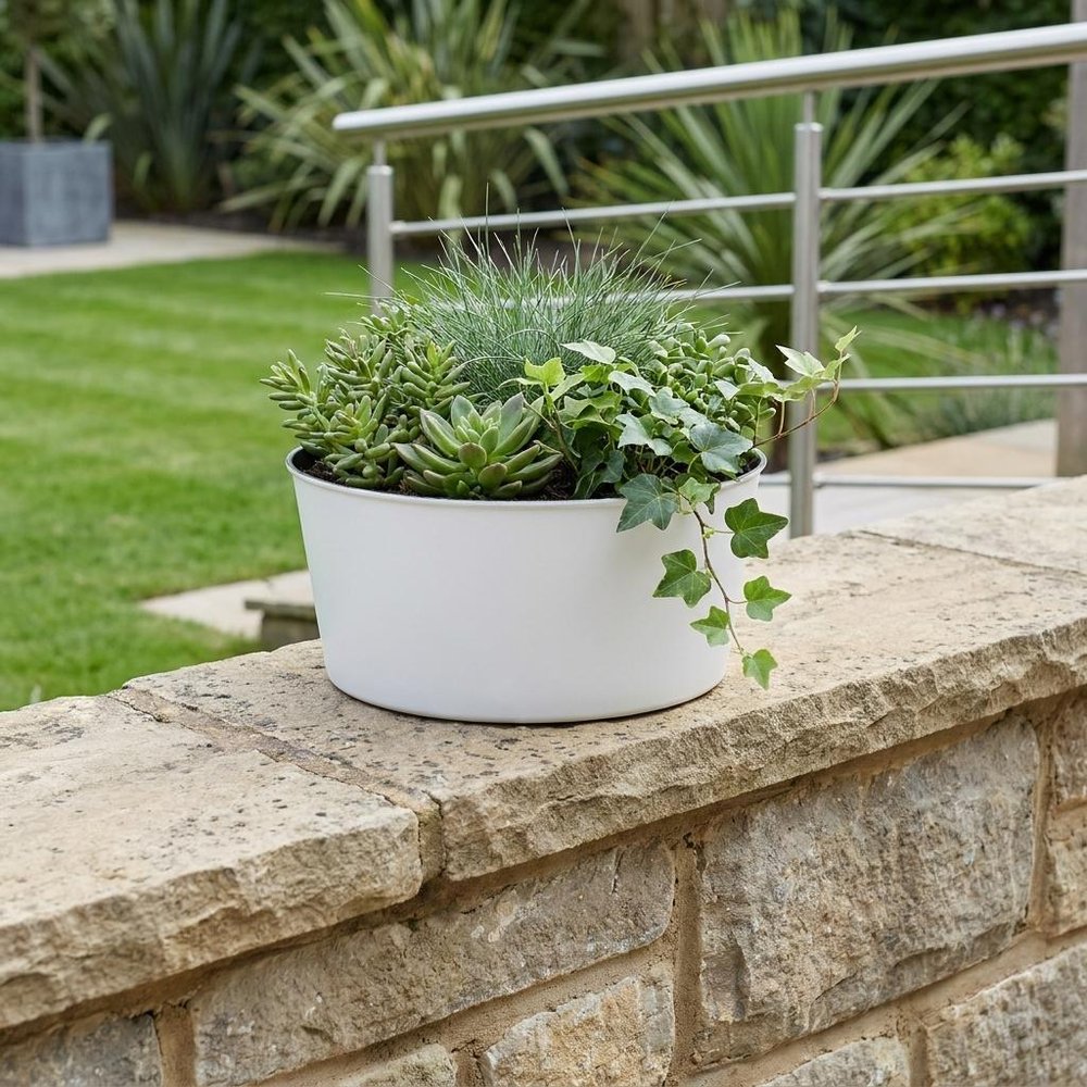 White Recycled Plastic Indoor Outdoor Round Pot Planter - 12-inch