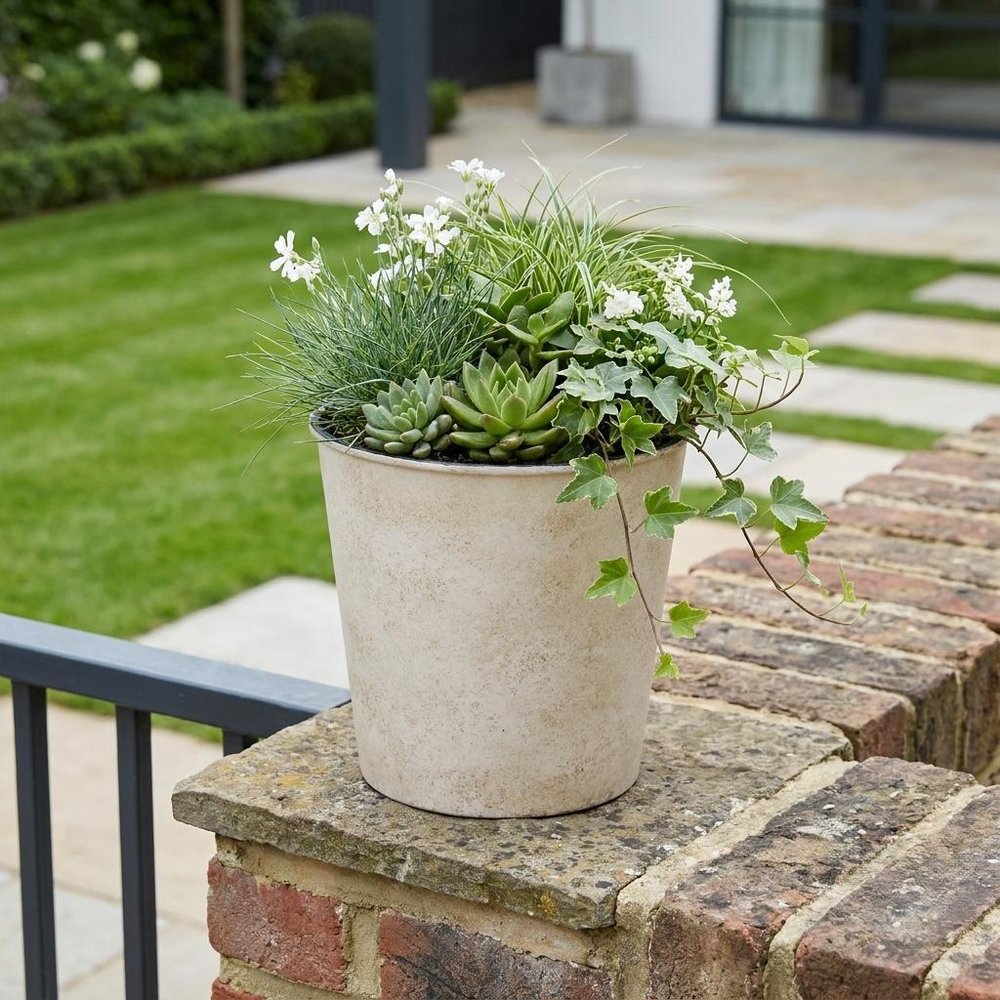 Cream Recycled Plastic Indoor Outdoor Round Pot Planter - 5-inch